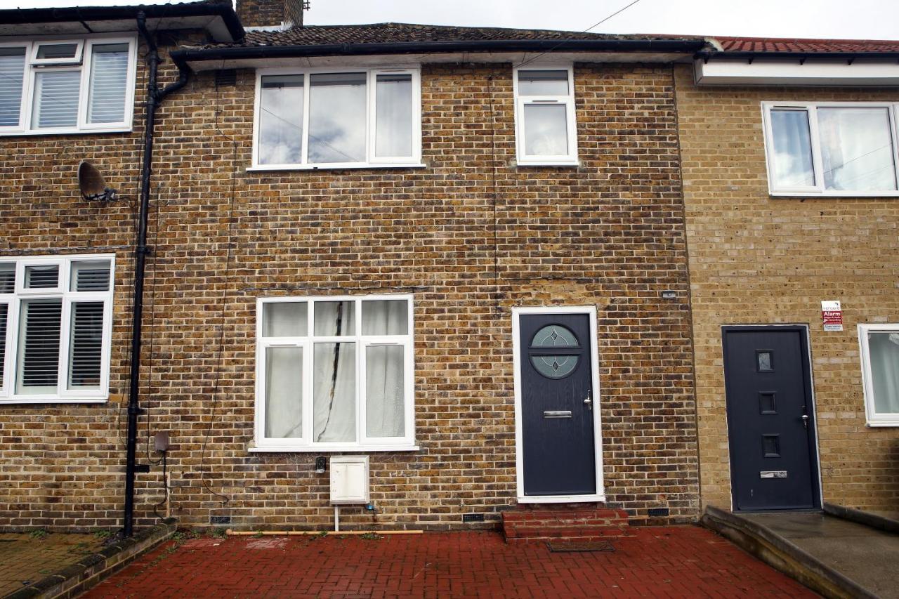 3-Bed House With Parking Near London O2 Daire Dış mekan fotoğraf