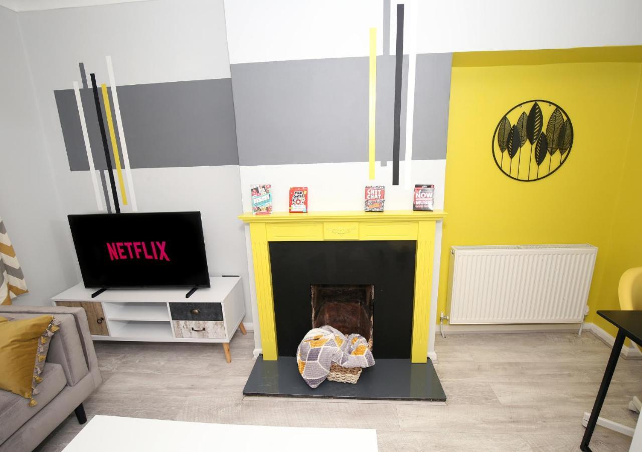 3-Bed House With Parking Near London O2 Daire Dış mekan fotoğraf